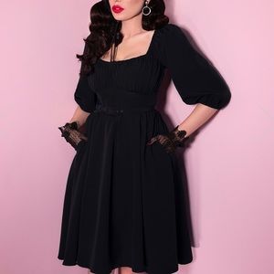 Vixen Vacation Dress in Black